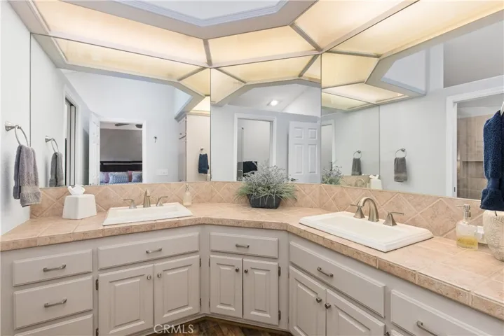 109 Bouquet Canyon Drive, Palm Desert, California 92211
