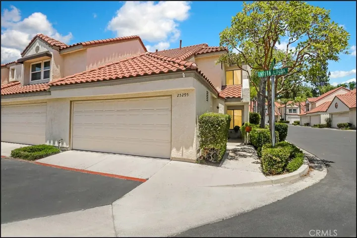 25295 Vista Linda, Lake Forest, California 92630