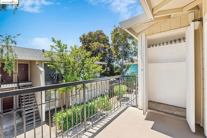 Balcony 2
