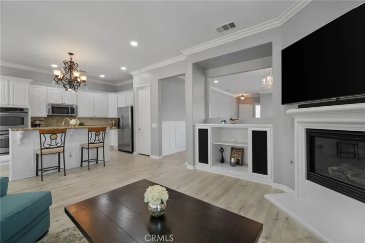 6930 Boulder Creek Drive, Eastvale, California 92880