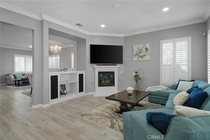 6930 Boulder Creek Drive, Eastvale, California 92880