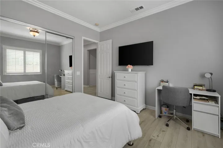 6930 Boulder Creek Drive, Eastvale, California 92880
