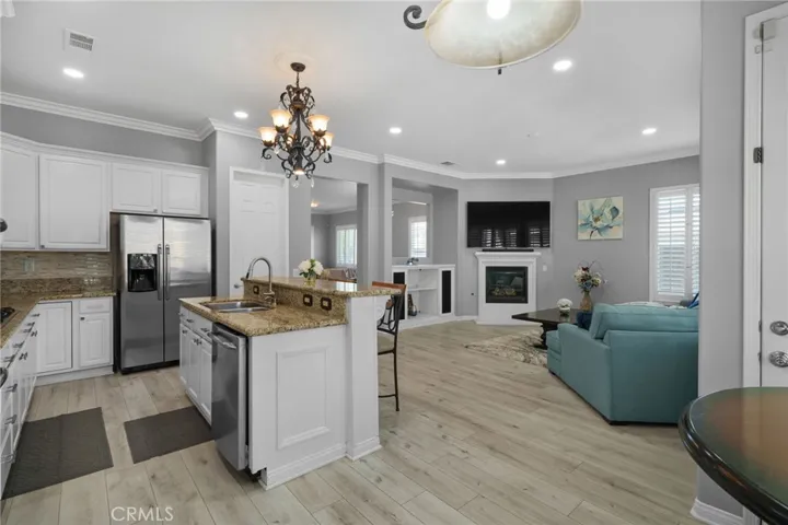 6930 Boulder Creek Drive, Eastvale, California 92880