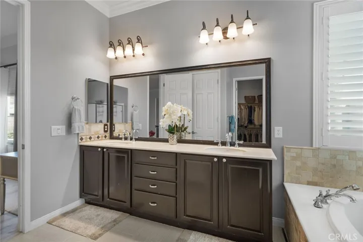6930 Boulder Creek Drive, Eastvale, California 92880