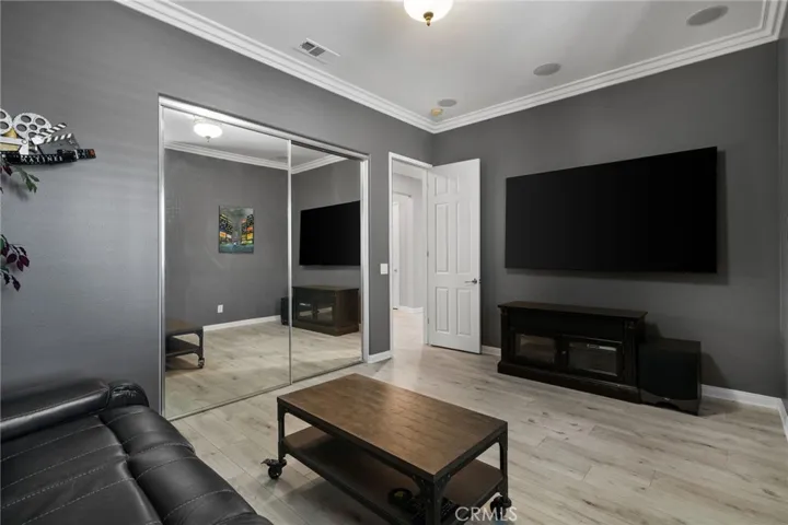 6930 Boulder Creek Drive, Eastvale, California 92880