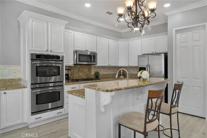 6930 Boulder Creek Drive, Eastvale, California 92880