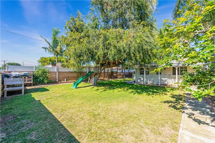 1123 King Avenue, Wilmington, California 90744