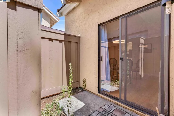 134 Northcreek Circle, Walnut Creek, California 94598-1315