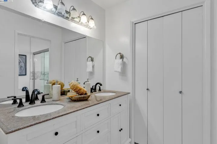 134 Northcreek Circle, Walnut Creek, California 94598-1315