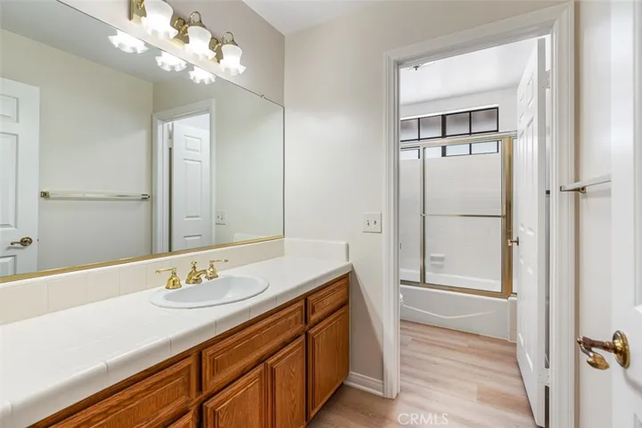 Full bathroom