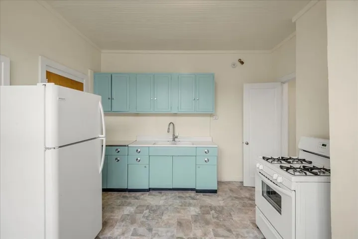 2025 San Jose Avenue, Alameda, California 94501