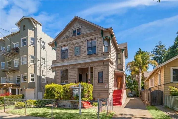 2025 San Jose Avenue, Alameda, California 94501