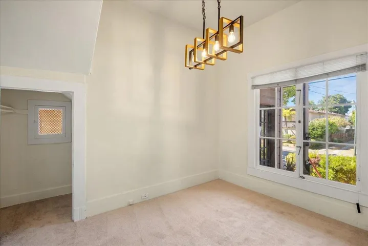 2025 San Jose Avenue, Alameda, California 94501
