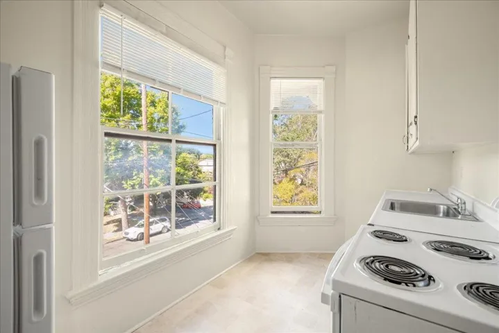 2025 San Jose Avenue, Alameda, California 94501