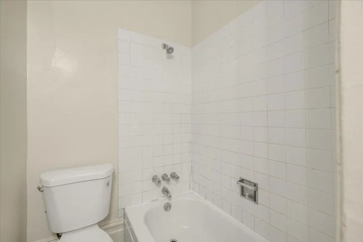 2025 San Jose Avenue, Alameda, California 94501