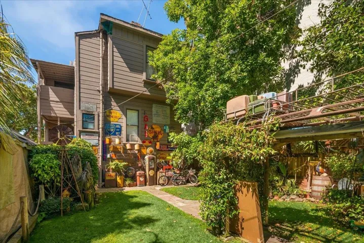 2025 San Jose Avenue, Alameda, California 94501