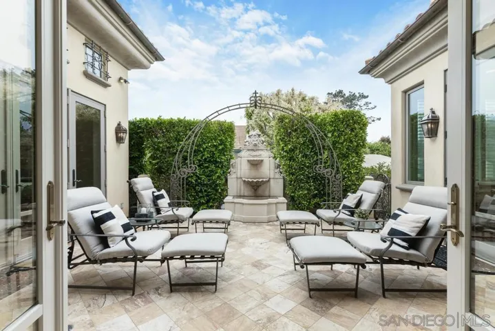 7971 Prospect Pl, La Jolla, California 92037
