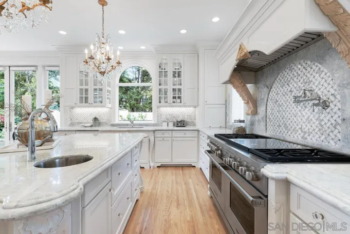 7971 Prospect Pl, La Jolla, California 92037