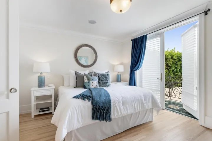 7971 Prospect Pl, La Jolla, California 92037