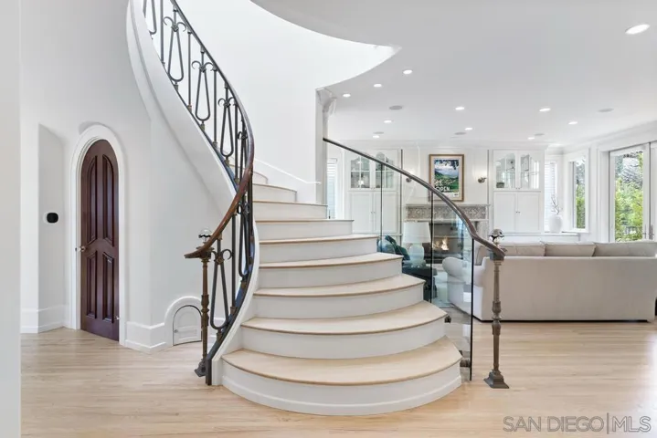 7971 Prospect Pl, La Jolla, California 92037