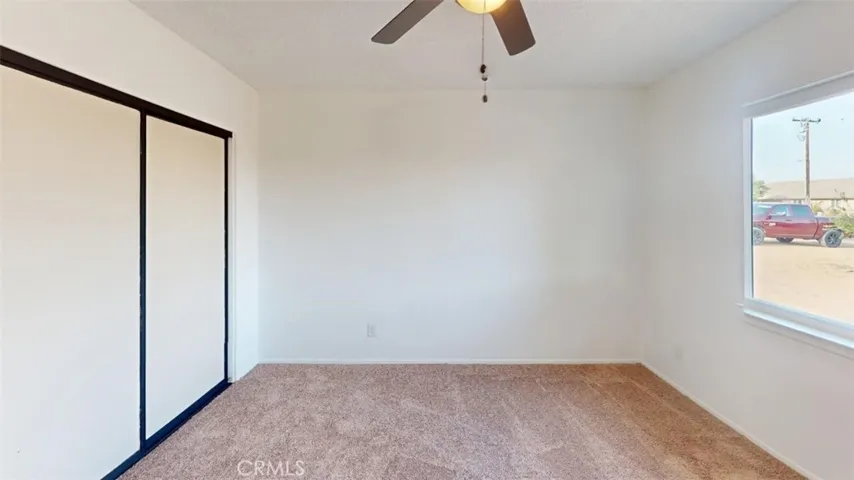 15019 Nanticoke Road, Apple Valley, California 92307