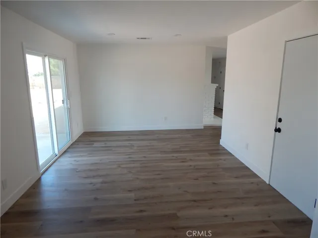 15019 Nanticoke Road, Apple Valley, California 92307