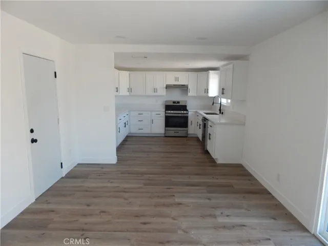 15019 Nanticoke Road, Apple Valley, California 92307