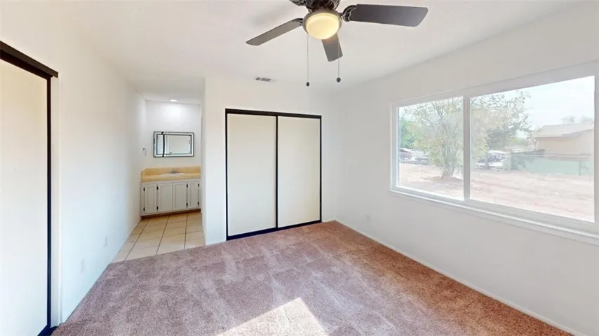 15019 Nanticoke Road, Apple Valley, California 92307