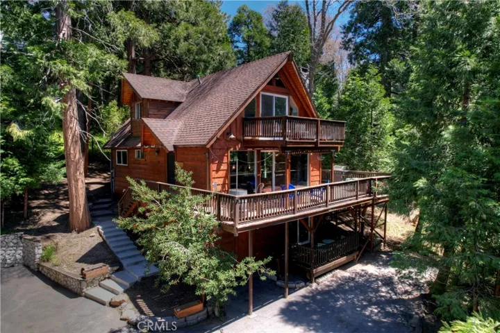 113 State Highway 173, Lake Arrowhead, California 92352
