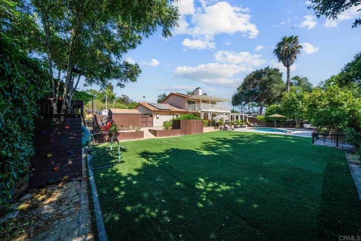 4204 Camino Paz, La Mesa, California 91941