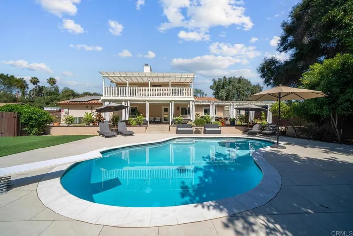 4204 Camino Paz, La Mesa, California 91941