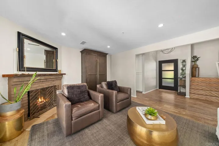 4204 Camino Paz, La Mesa, California 91941