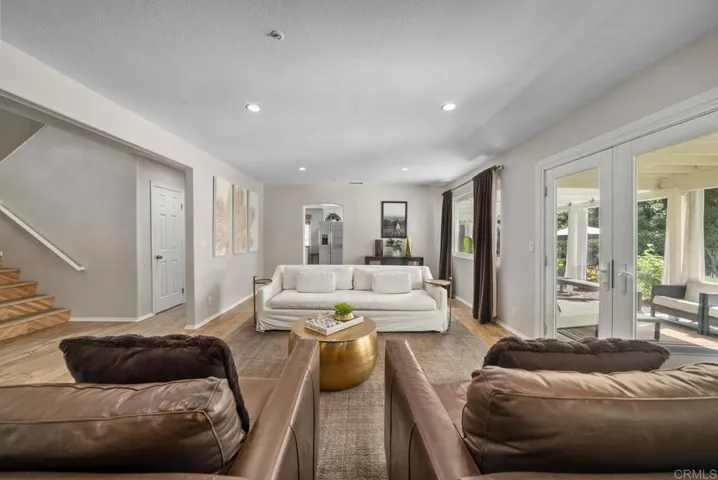 4204 Camino Paz, La Mesa, California 91941
