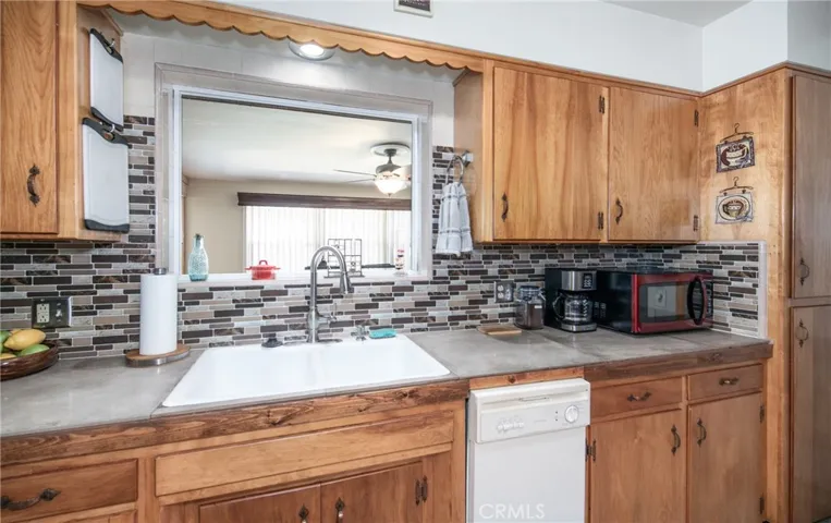 489 Sandalwood Drive, Calimesa, California 92320
