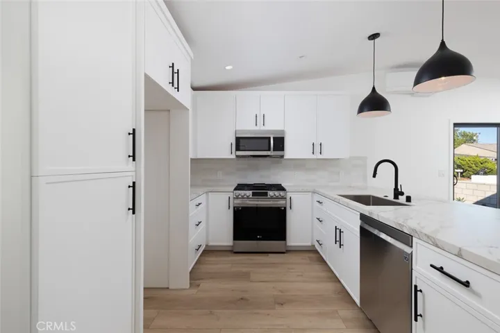 273 Costa Mesa Street A, Costa Mesa, California 92627