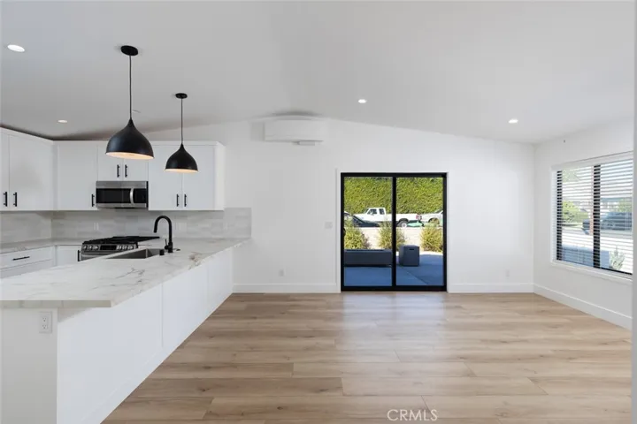 273 Costa Mesa Street A, Costa Mesa, California 92627
