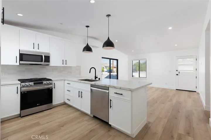 273 Costa Mesa Street A, Costa Mesa, California 92627