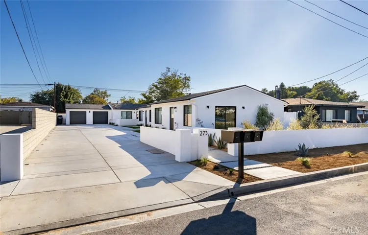 273 Costa Mesa Street A, Costa Mesa, California 92627