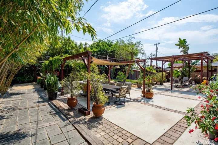 7922 Santa Barbara Avenue, Stanton, California 90680