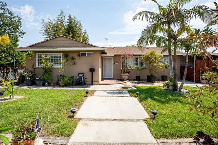 7922 Santa Barbara Avenue, Stanton, California 90680