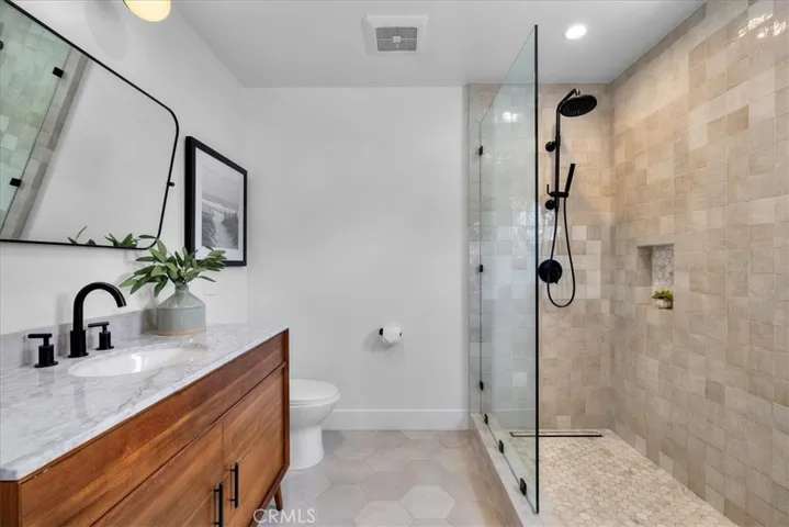 425 Gould Avenue, Hermosa Beach, California 90254