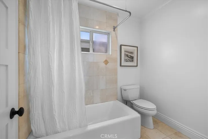 425 Gould Avenue, Hermosa Beach, California 90254