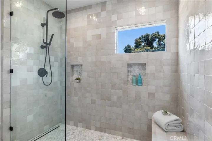 425 Gould Avenue, Hermosa Beach, California 90254