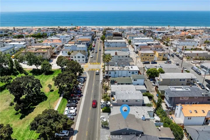 425 Gould Avenue, Hermosa Beach, California 90254