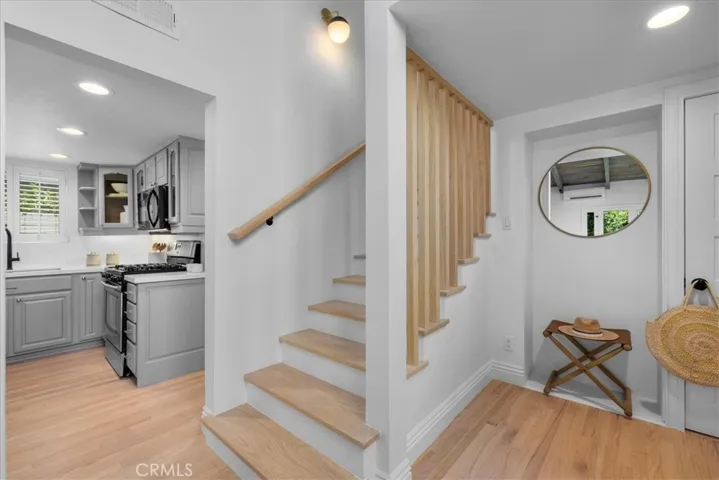 425 Gould Avenue, Hermosa Beach, California 90254