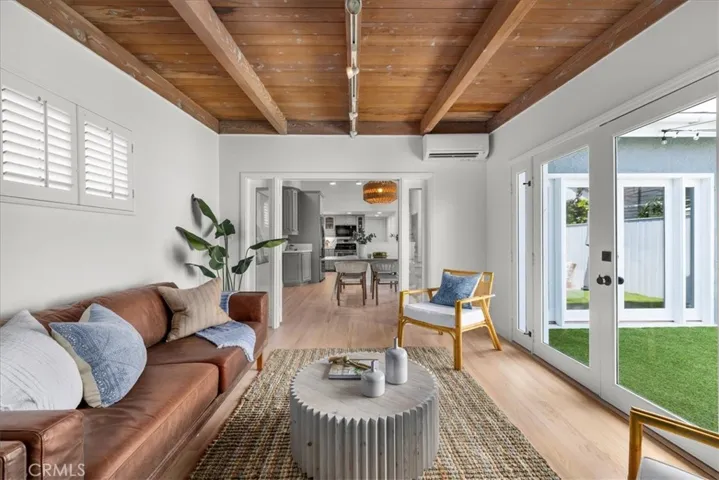 425 Gould Avenue, Hermosa Beach, California 90254