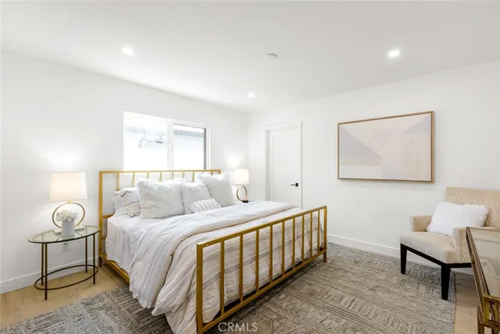 6257 Aura Avenue, Tarzana, California 91335