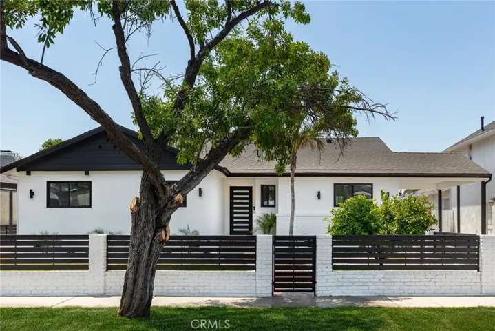 6257 Aura Avenue, Tarzana, California 91335