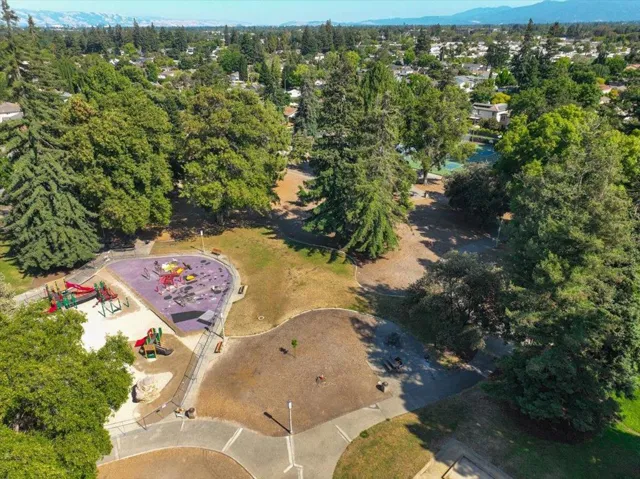 903 Poplar Avenue, Sunnyvale, California 94086