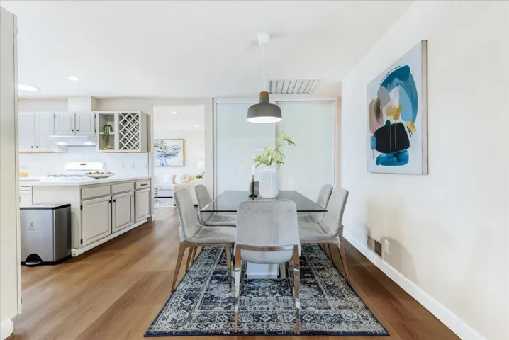 903 Poplar Avenue, Sunnyvale, California 94086